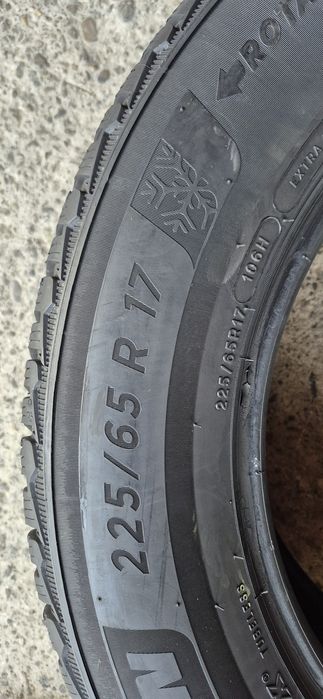 4 anvelope iarna Michelin 225/65/17.Pretul este pe bucata.