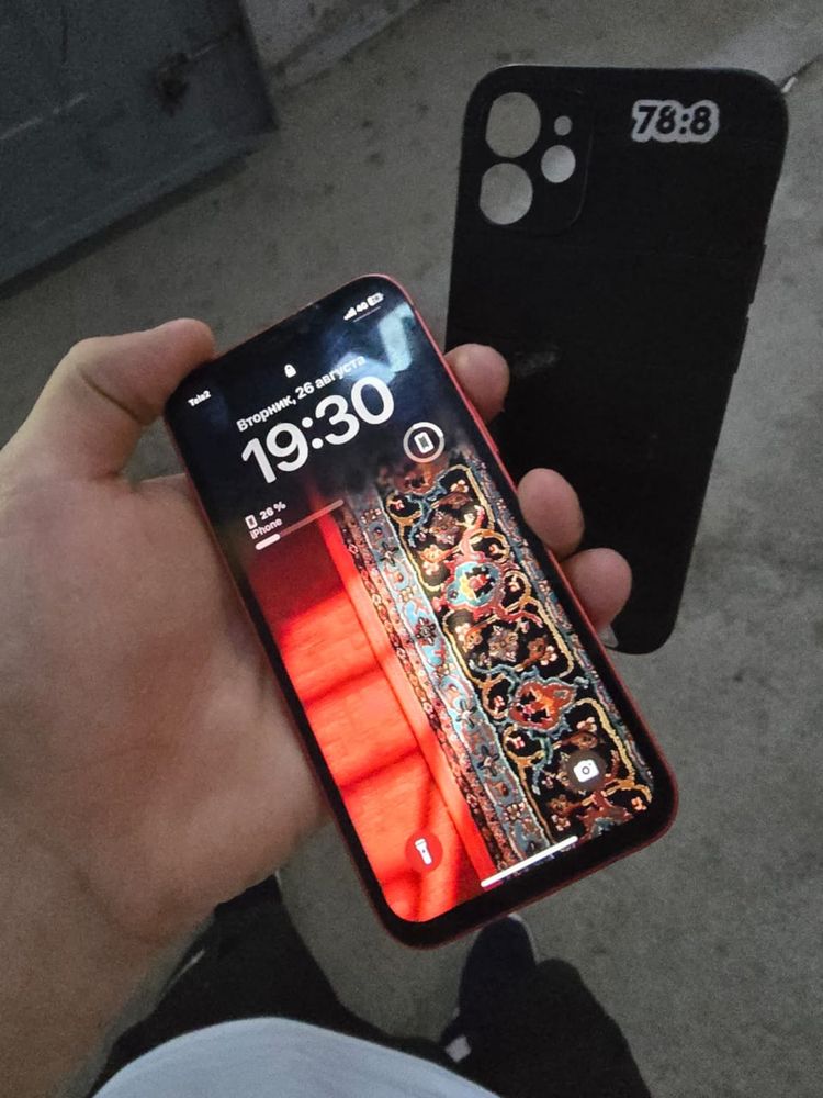 iPhone 12(mini)red