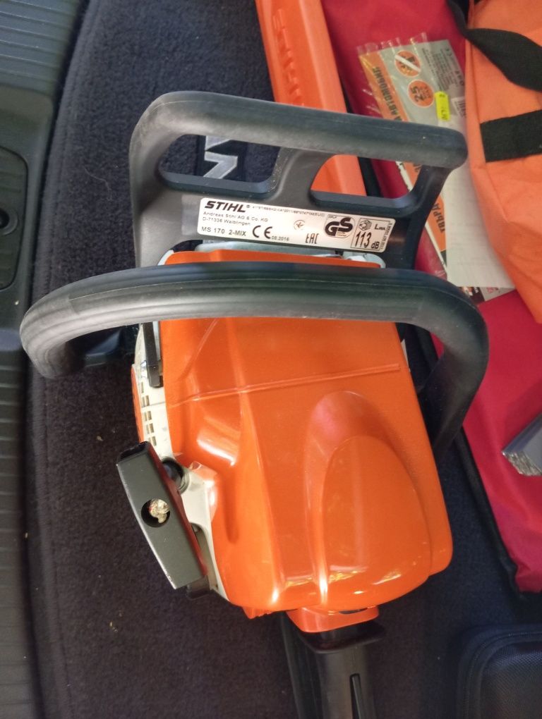 STIHL MS 170 моторна резачка