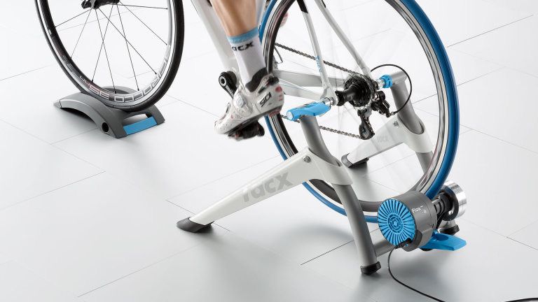 Велотренажер Tacx Flow Smart