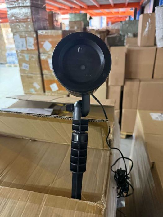 Градински лазер с въртящисе светлини за осветяване на къща