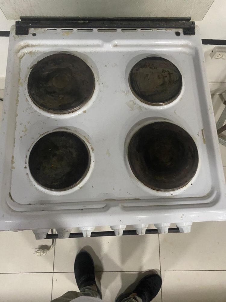 Elektroplita xamma joyi ishlaydi