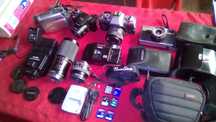 Aparate foto-camere-obiective accesorii tot ce se vede