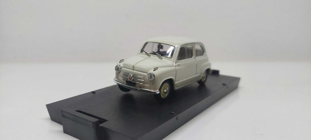 Machete de colectie auto retro scara 1/43