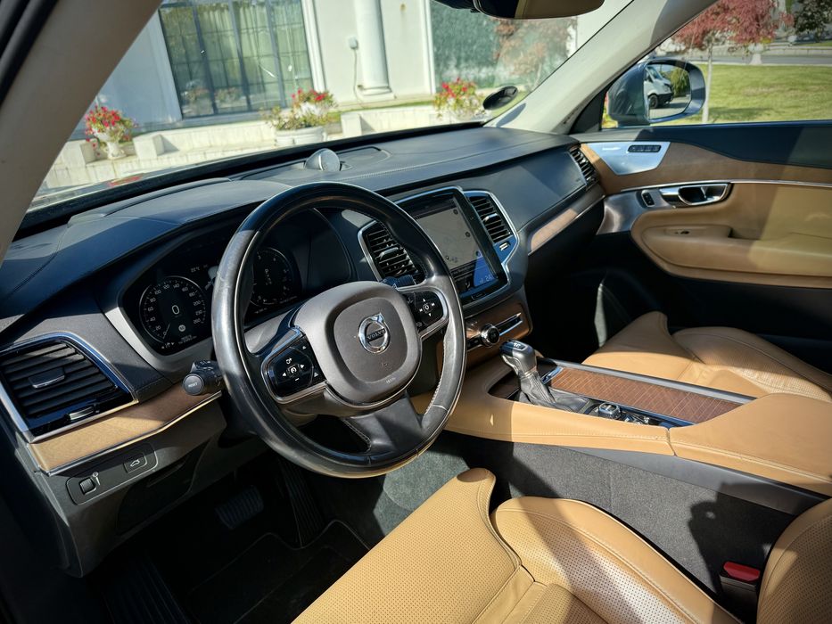 Volvo XC90 Inscription D5 2.0d 235CP Full Option! Garantie 12 Luni!