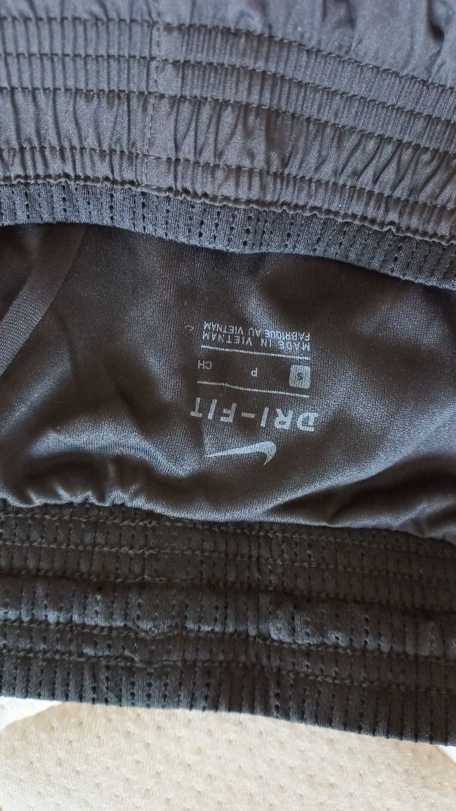 Нови дамски шорти на найк/nike