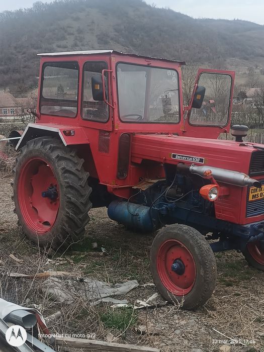 Tractor universal 650