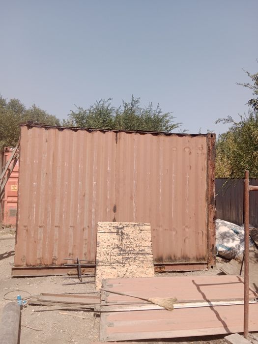 Продам контейнер 4х2.30