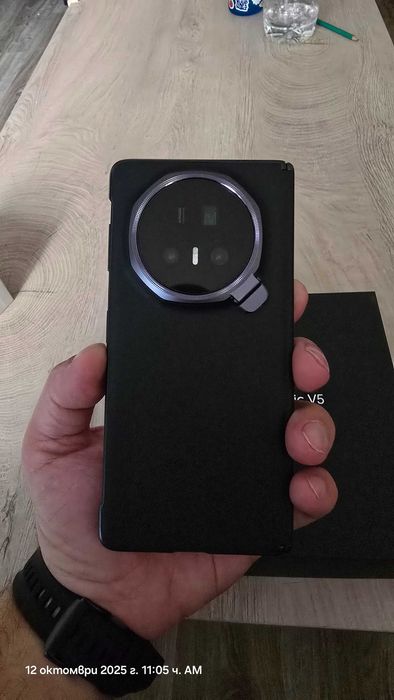Най-тънкия сгъваем смартфон Honor Magic V5