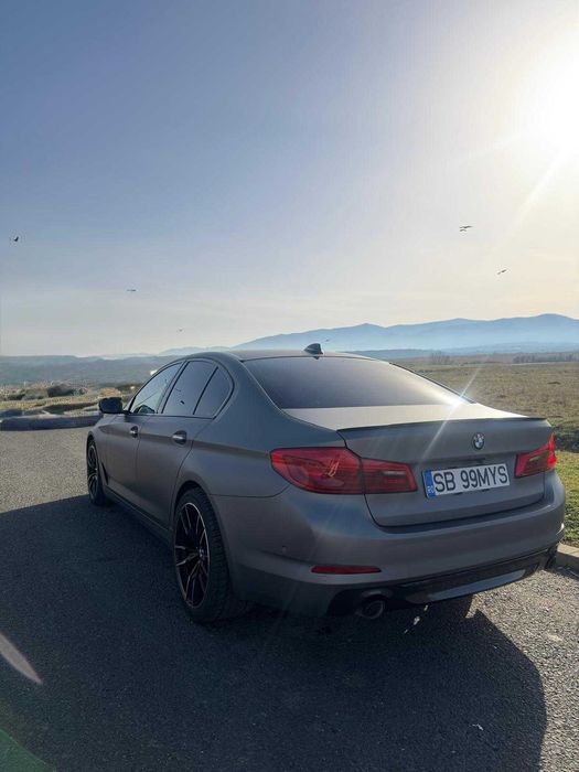 BMW 520d G30 2017 Full Option