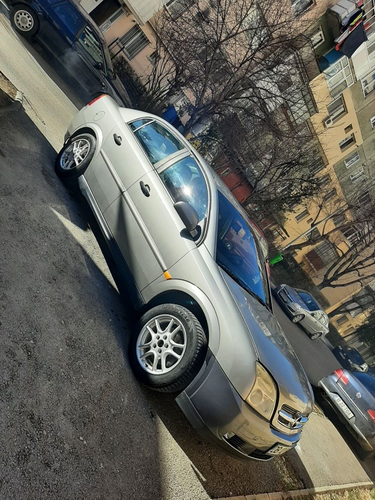 Opel Vectra limuzine 2.2 pentru dezmembrat sau reparat