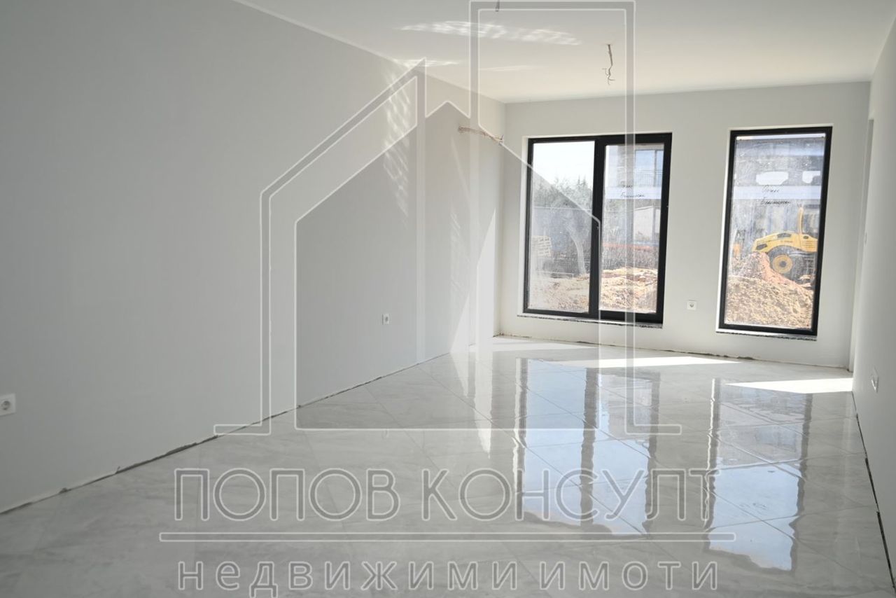 Продава се Двустаен апартамент в Пловдив, Беломорски - 99 кв.м за 1313 €/кв.м - Снимка #4