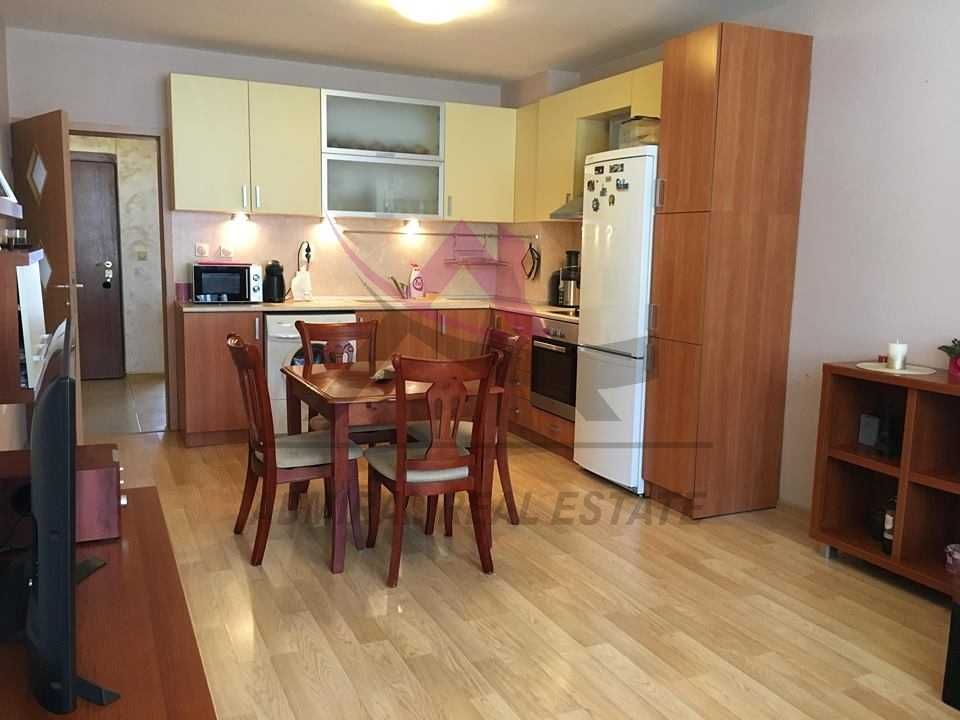 Продава се Двустаен апартамент в Варна, Лятно кино Тракия - 66 кв.м за 1819 €/кв.м - Снимка #1