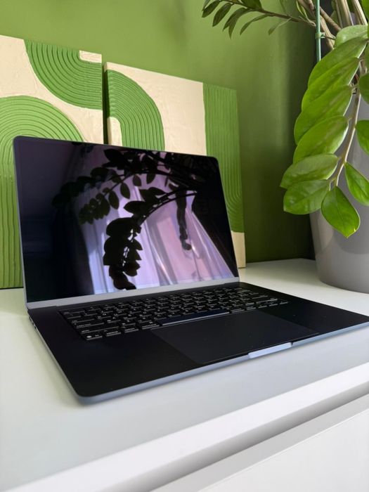 MacBook Air 15" M4 2025