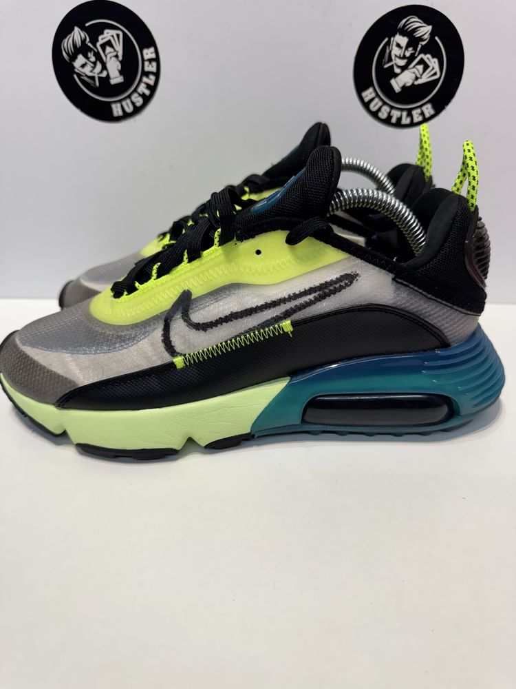 Маратонки NIKE AIR MAX 2090.Номер 40.5