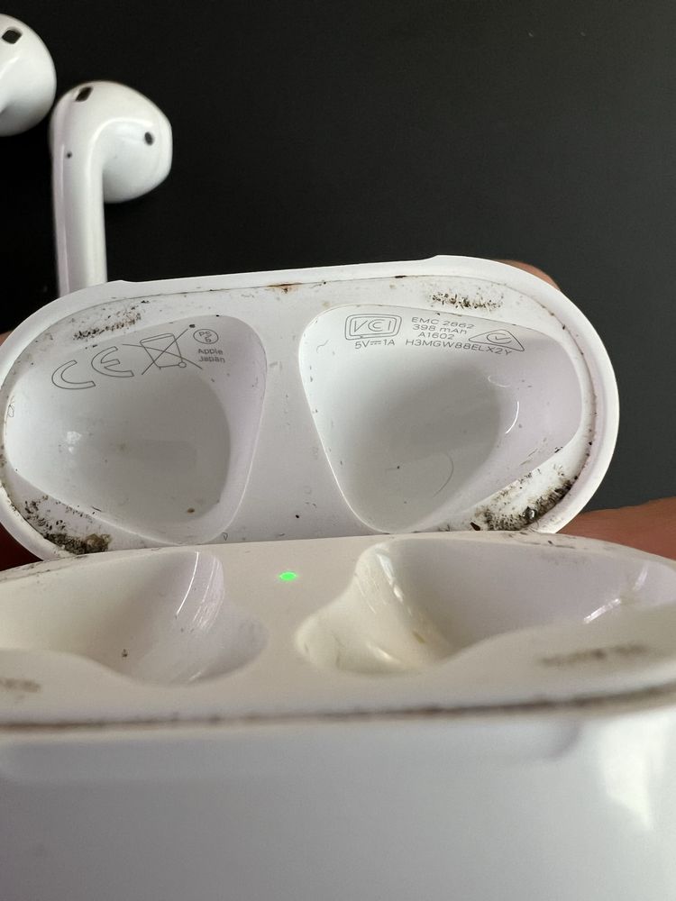 Airpods Gen 2 A1602