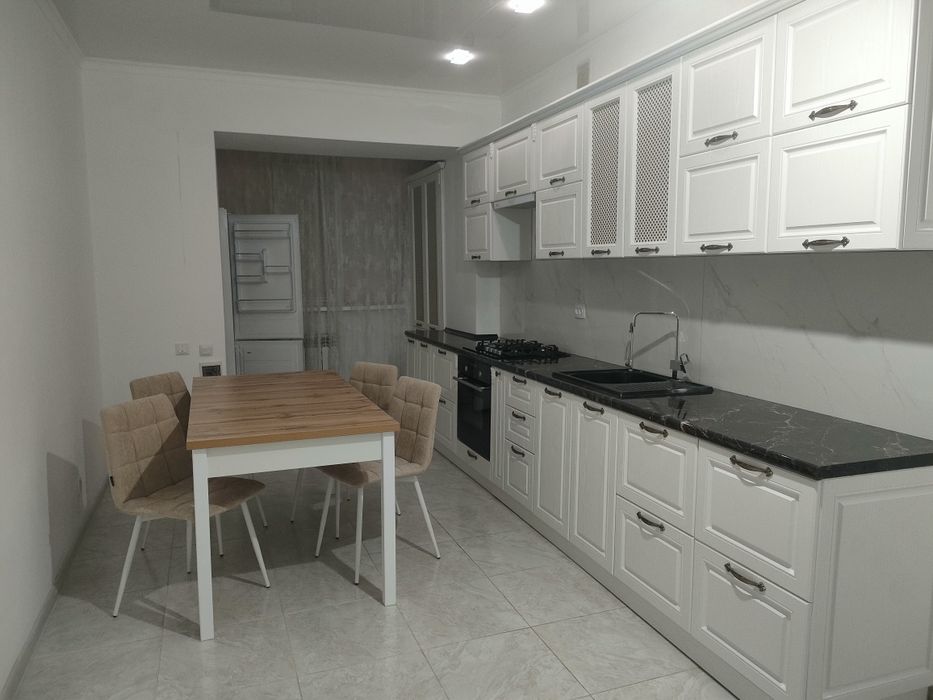 Сдам 2к.кв за гипермаркетом Дина