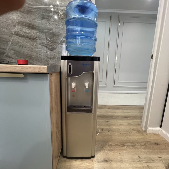 Продам кулер для воды