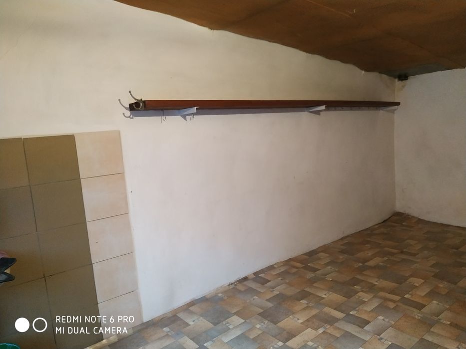 Сдам гараж за гипермаркетом Дина