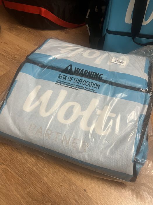 Продам сумку-рюкзак wolt