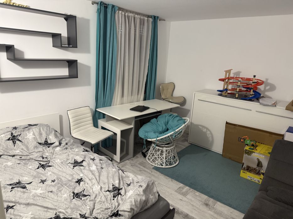 Închiriez casă în Săcălaz