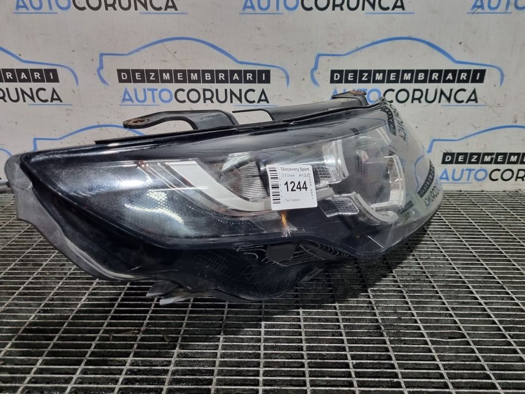 Far Dreapta Land Rover Discovery Sport 2014 - 2019 SUV 4 Usi (1244) Fara xenon