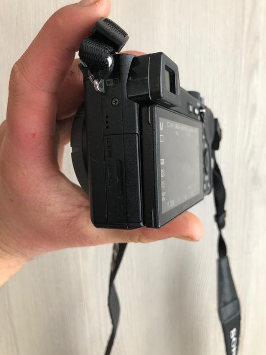 Sony a6300 mirrorless 4k body