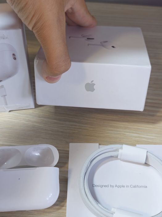 Căști AirPods Pro 2 ca noi