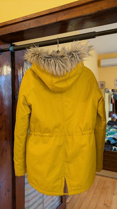 Дамско яке / парка на ONLY, размер S, жълта