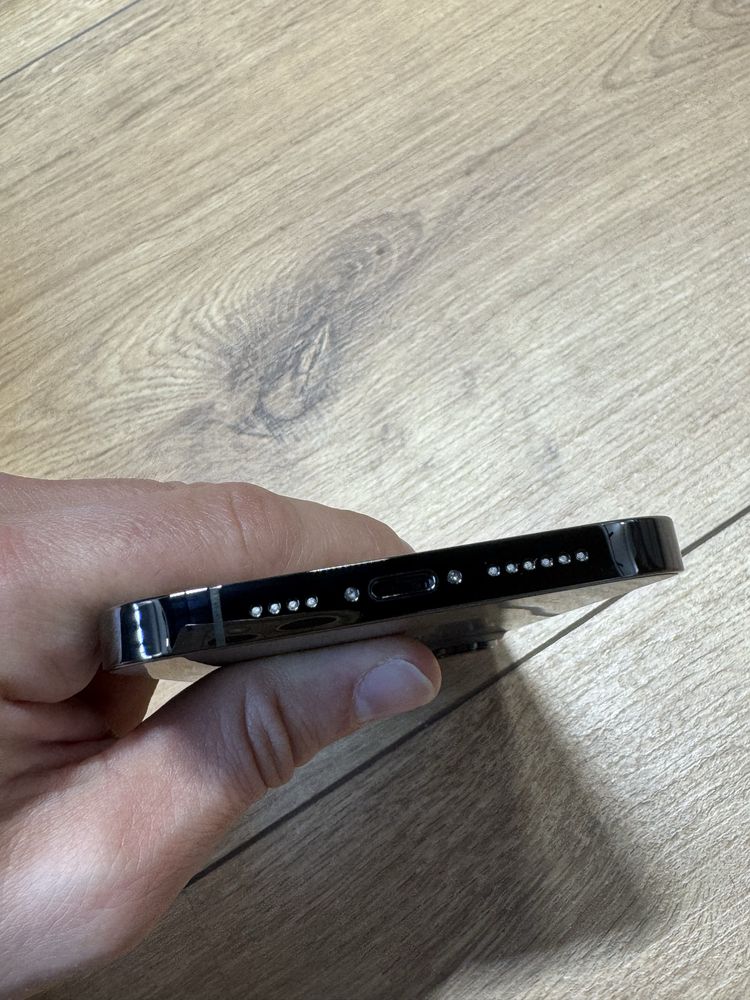 Apple iPhone 13 pro 28Gb black 92% battery
