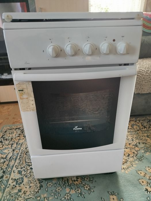 Продам газ плиту