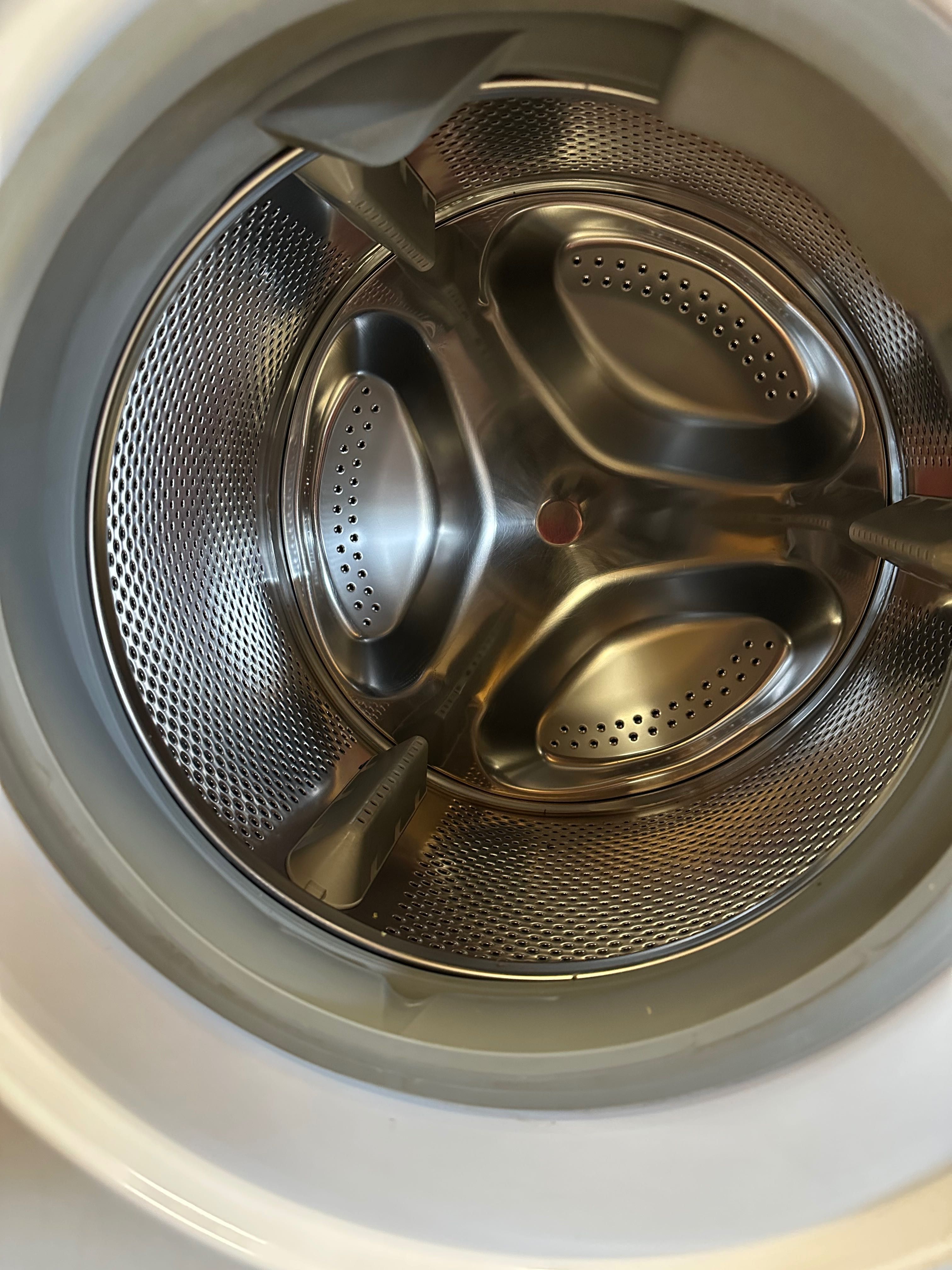 Indesit innex- пералня