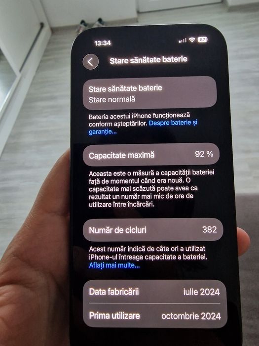 Vând iphone 16..