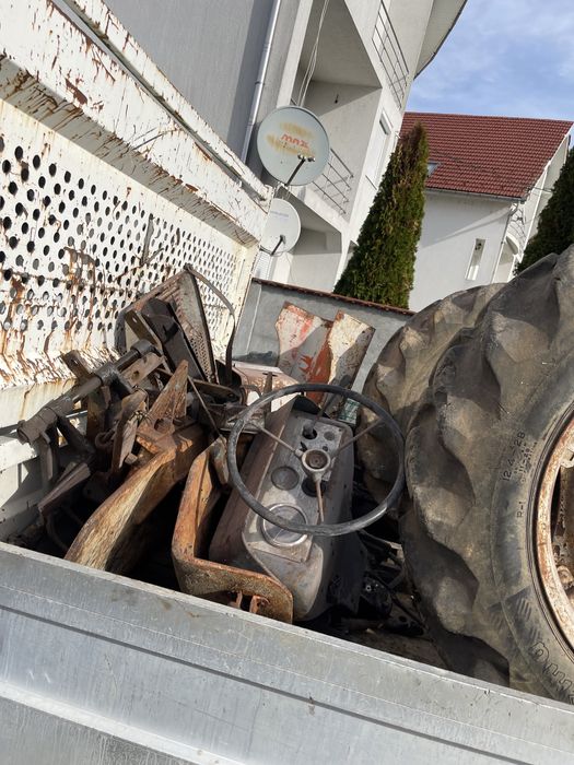 Dezmembrez Lamborghini 2 RDT tractor piese