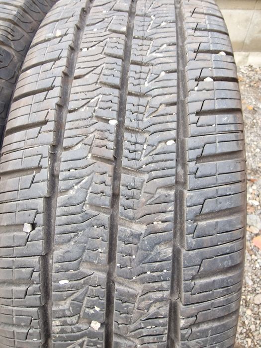 Anvelope 215/65R16C marca Continental, 9 mm,DOT 2023,M+S