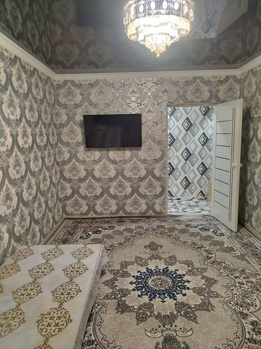 Урганч ш. марказида 3 этаж 2 хонали квартира сотилади! Журабек салон