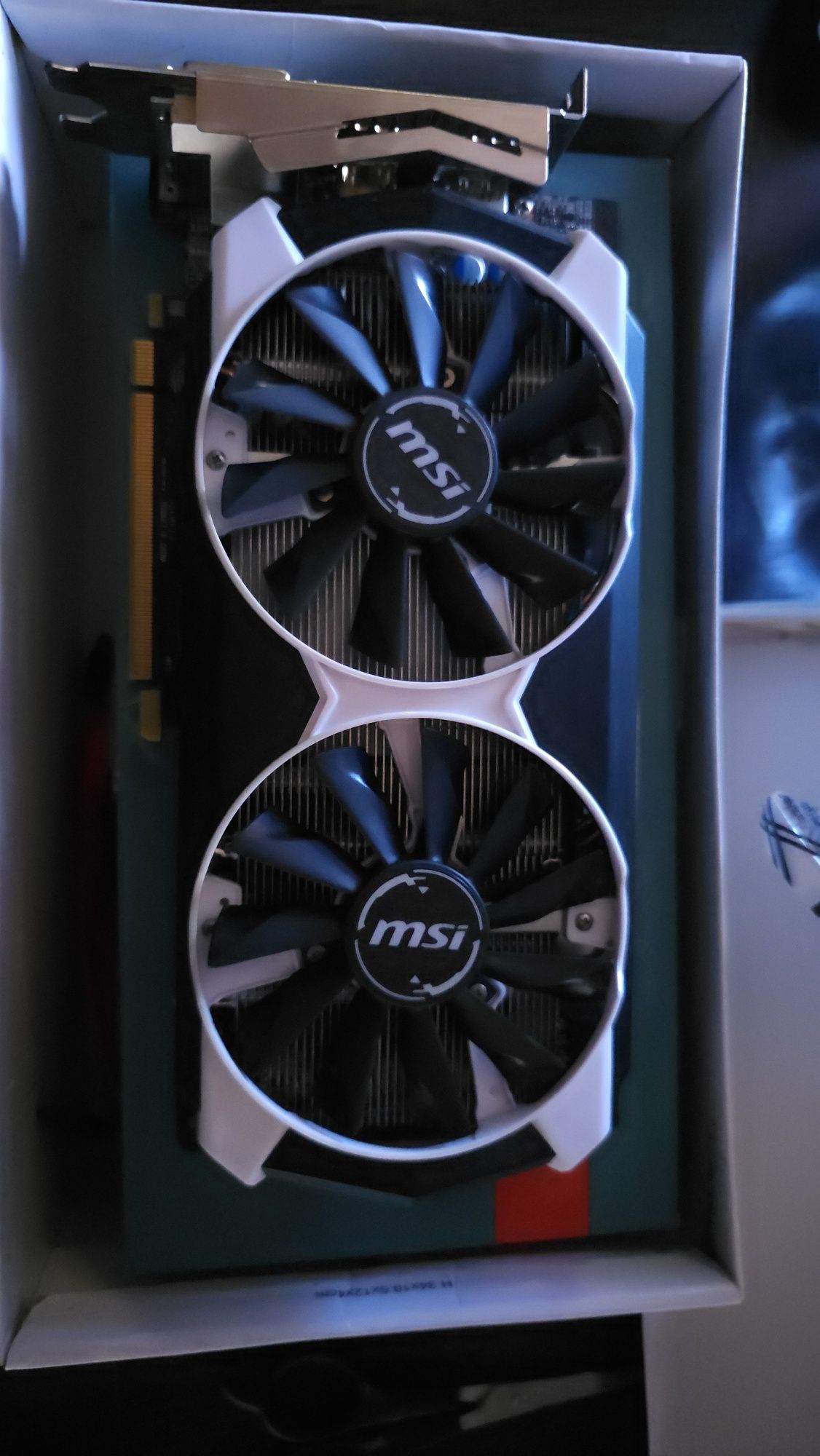 Видеокарта - Radeon R9 380 2GD5T OC