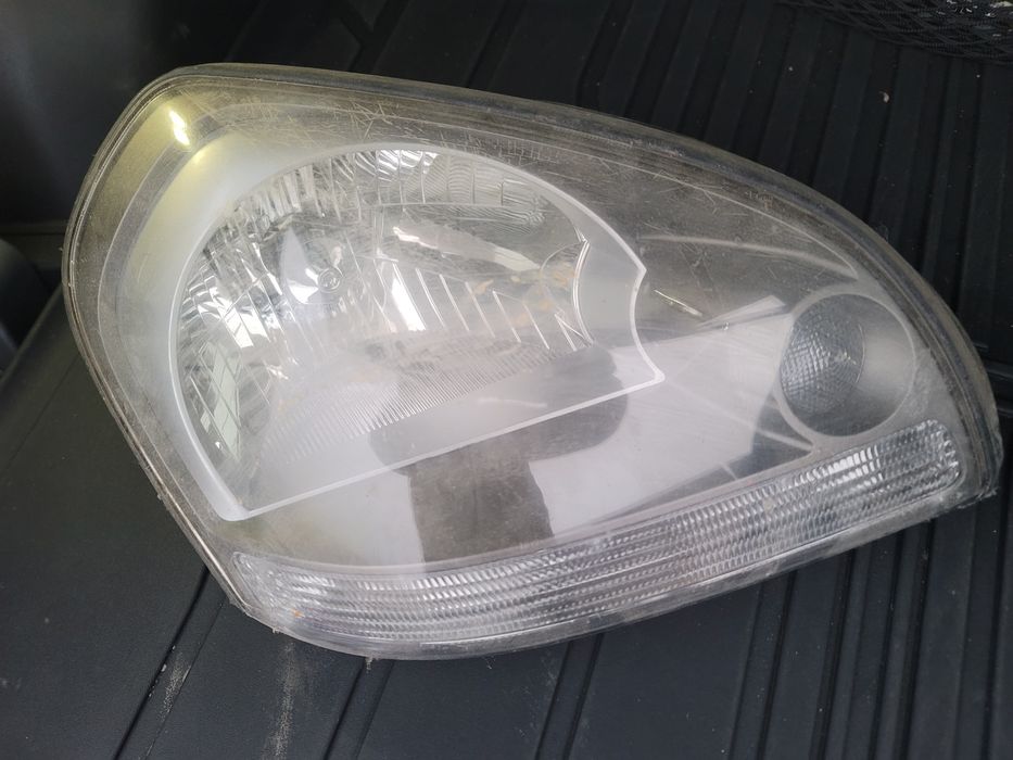 Фара на Hyudai Tucson