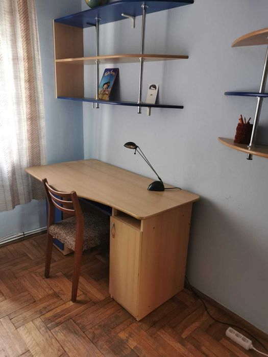 Inchiriez apartament cu 3 camare - Zona Energiei