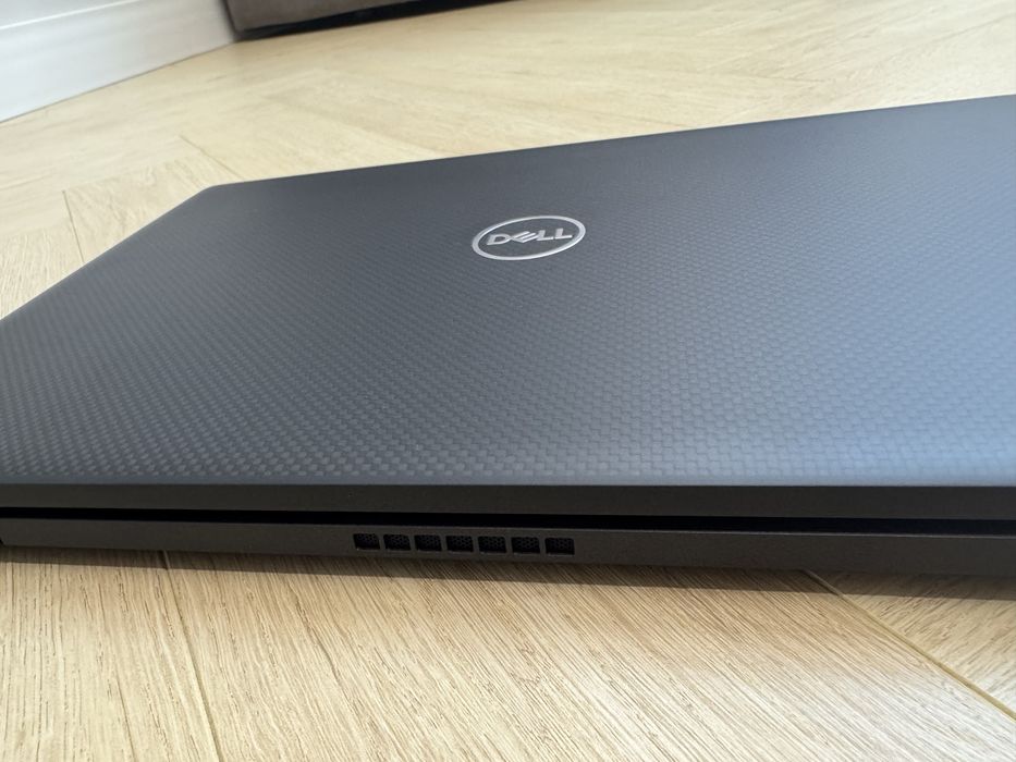 Ноутбук dell latitude 7520