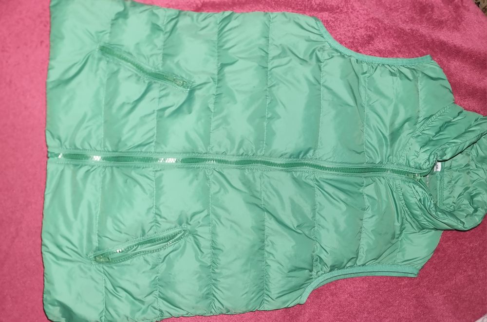 Vestă cu umplutură de puf