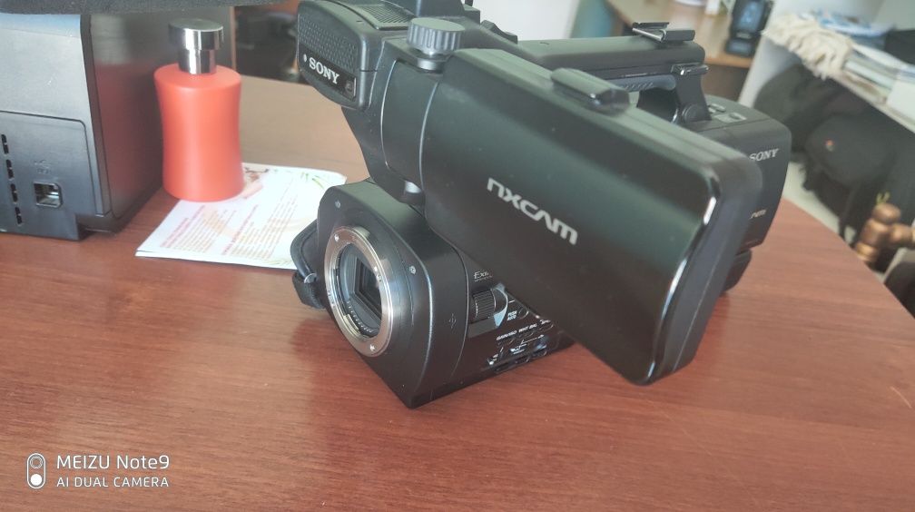 Профессиональная видекамера Sony