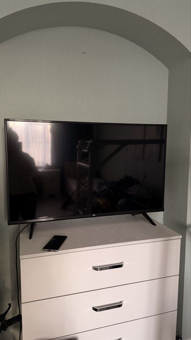 Продам телевизор TCL