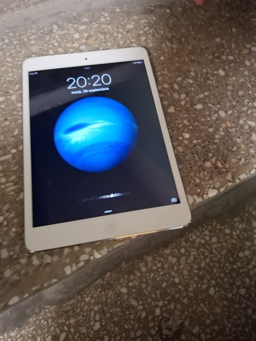 Vand iped de muzica si nokia g20 si samsung a52 decât iped pe 200 lei
