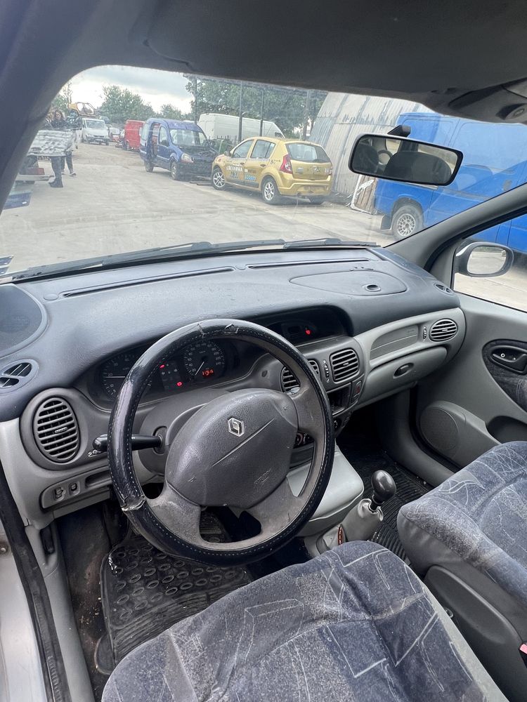 Renault Megane Scenic НА ЧАСТИ
