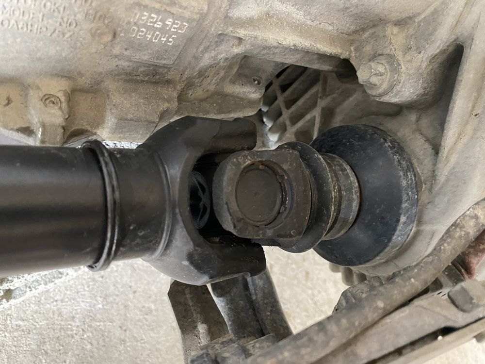 Cardan mic BMW X5 E70 F15 / X6 E71 F16 : 8605866