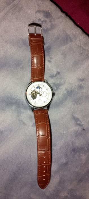 Продам свои механические часы TEVISE