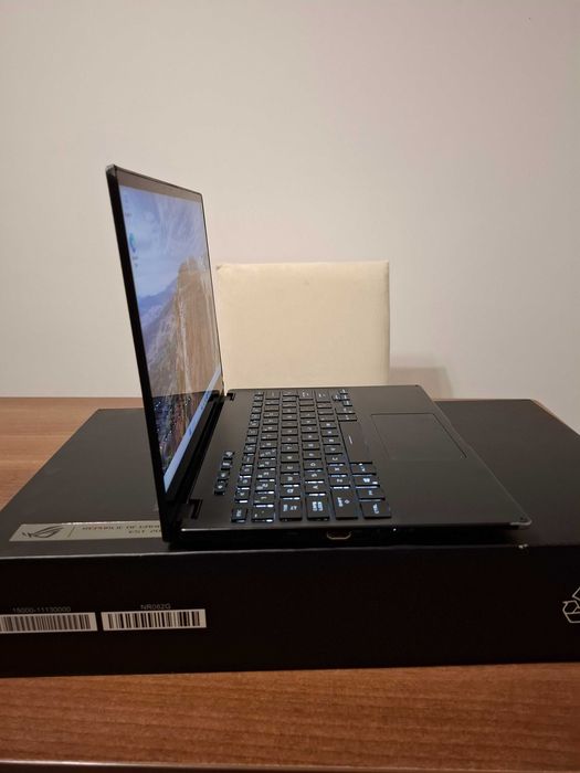Laptop ASUS ROG x13 flow RTX 3050