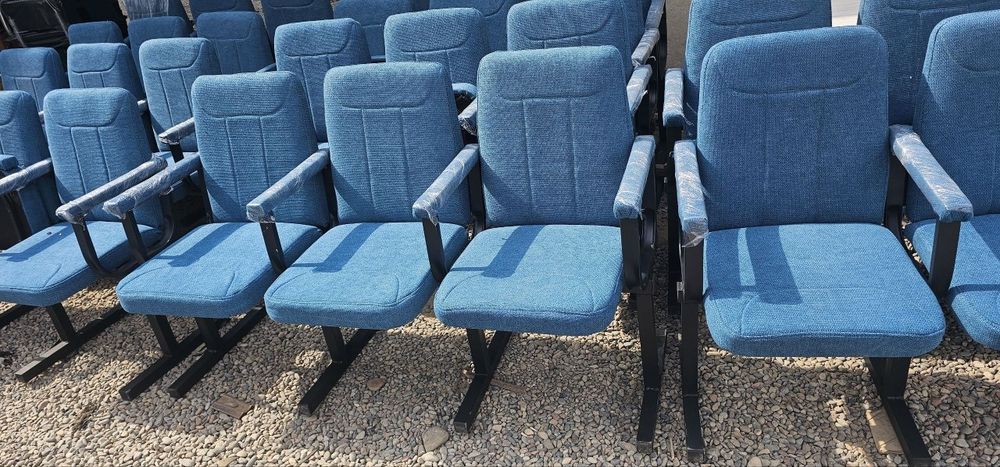 Театральный кресло для активного зала оптом