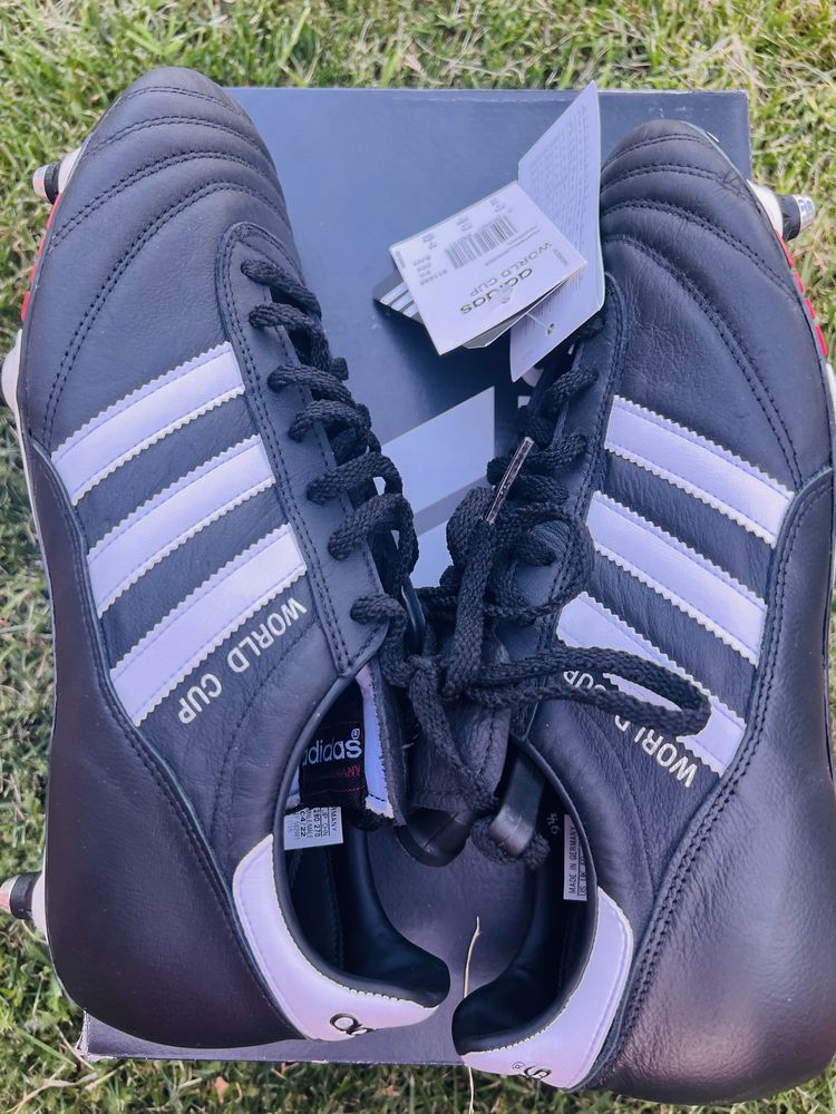 Футболни бутонки  Adidas